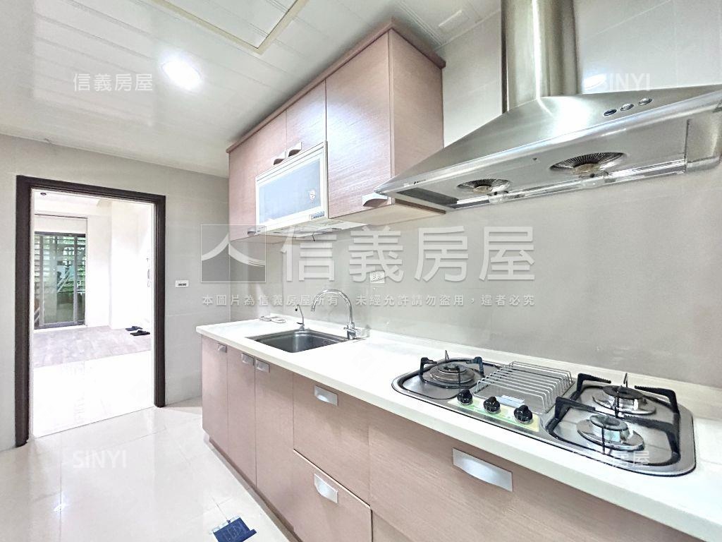 紐約ＣＢＤ三房平車房屋室內格局與周邊環境