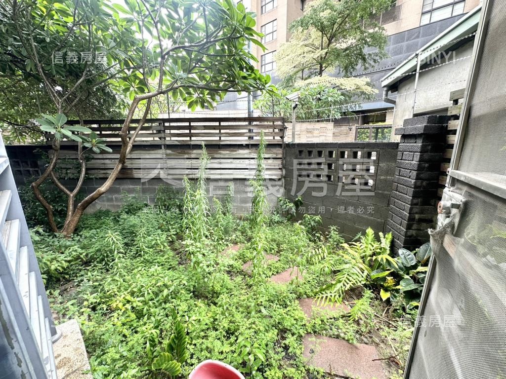 紐約ＣＢＤ三房平車房屋室內格局與周邊環境