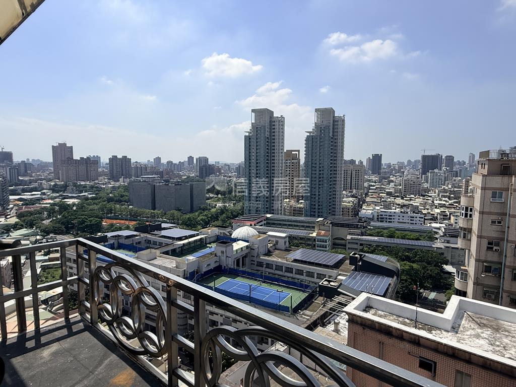 ３房平車高樓美居房屋室內格局與周邊環境