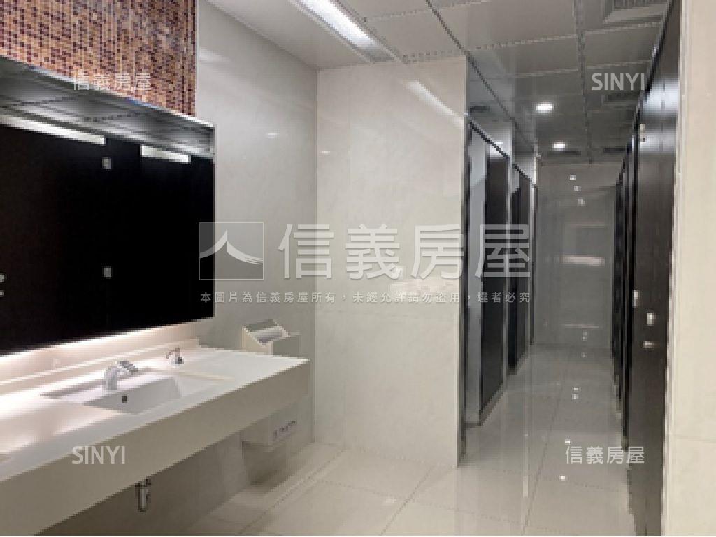 汐止ＵＴＯＷＮ千坪廠辦房屋室內格局與周邊環境