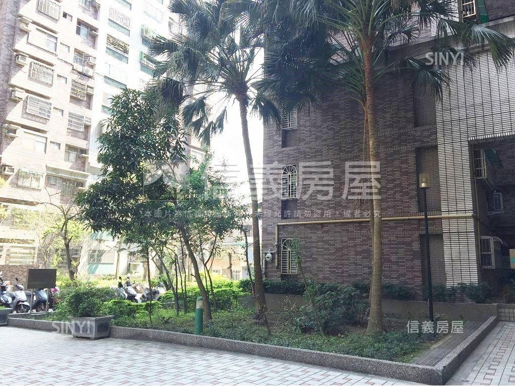 誠意出售自立國宅三房車位房屋室內格局與周邊環境