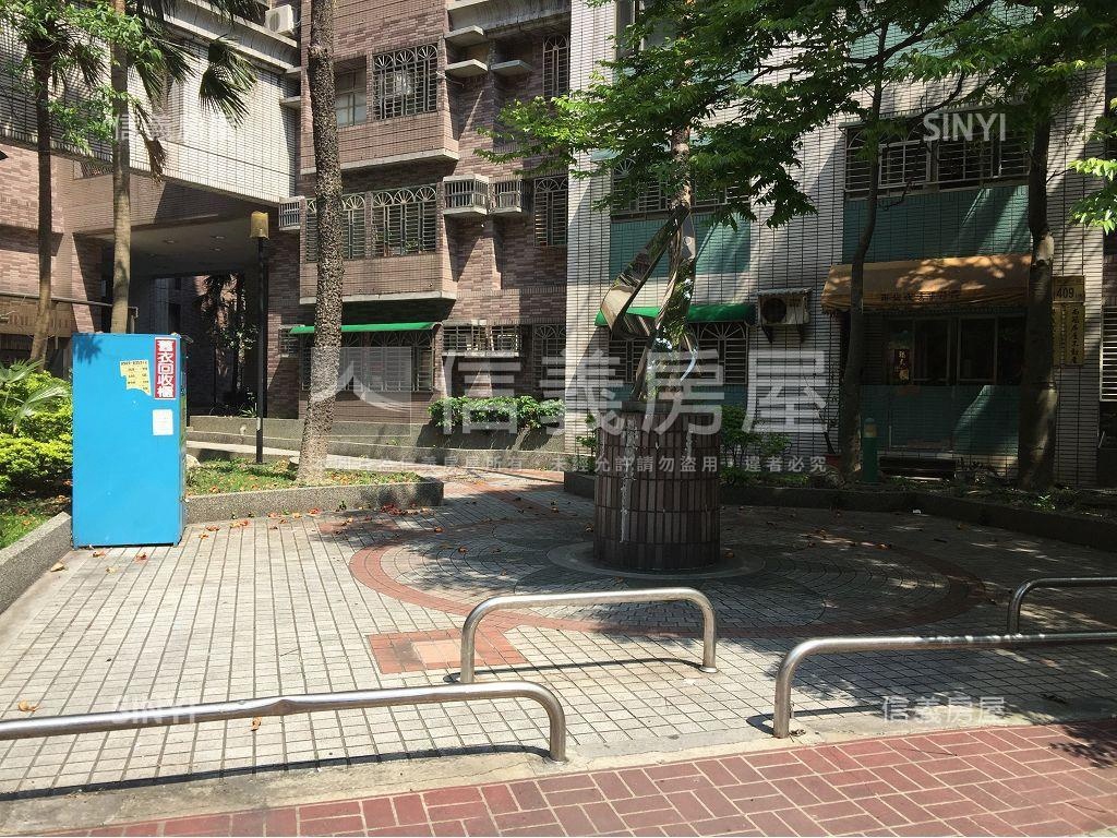 誠意出售自立國宅三房車位房屋室內格局與周邊環境