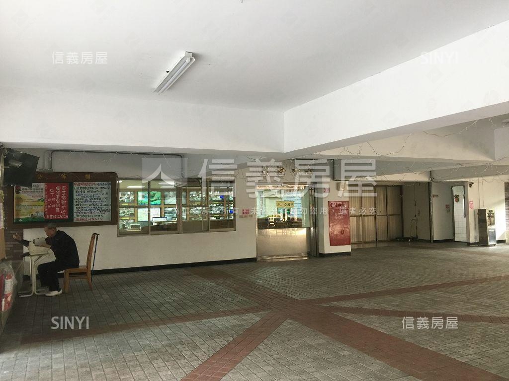 誠意出售自立國宅三房車位房屋室內格局與周邊環境