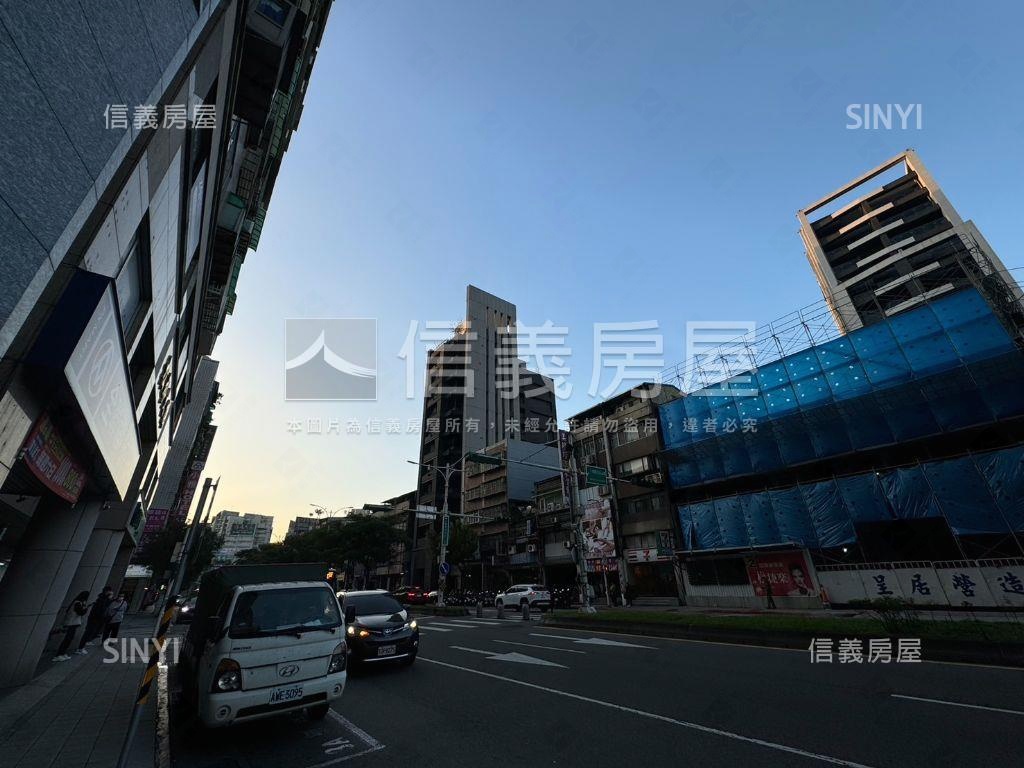 翔譽１０１美妝戶房屋室內格局與周邊環境