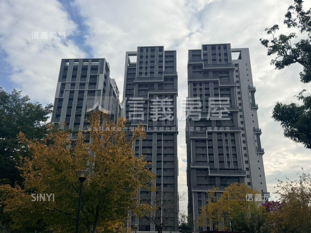 平轉湖濱城Ｇ１０附車位房屋室內格局與周邊環境