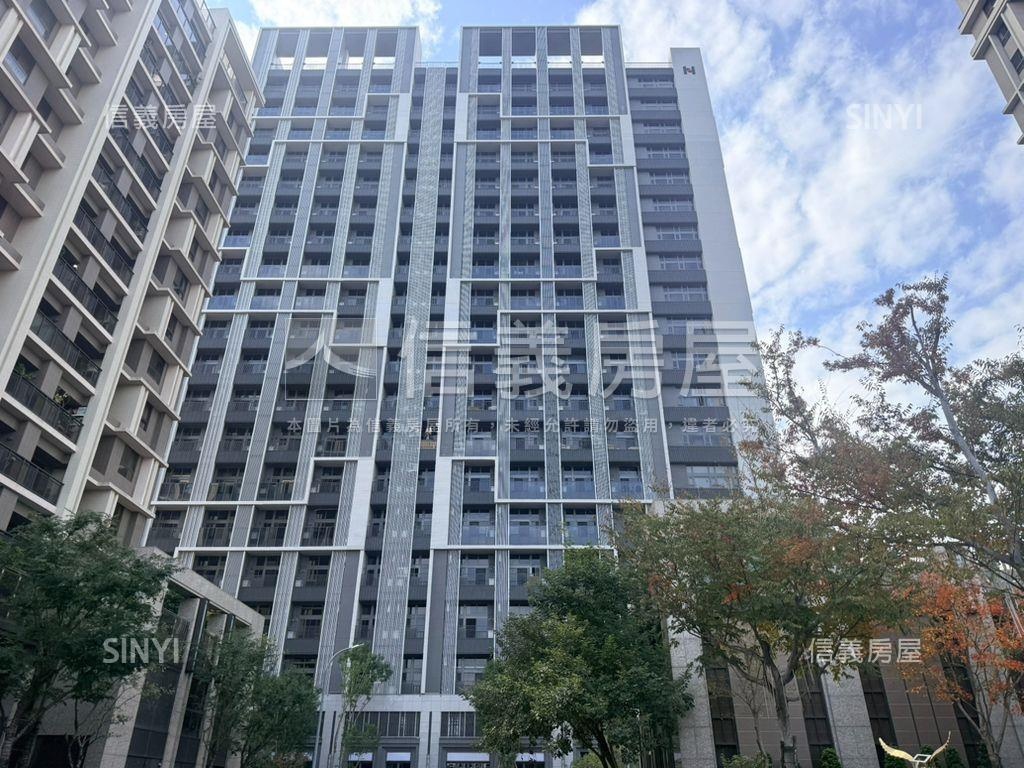 平轉湖濱城Ｇ１０附車位房屋室內格局與周邊環境