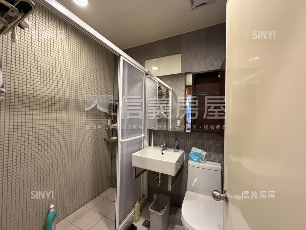 大安捷運景觀獨棟花園頂加房屋室內格局與周邊環境