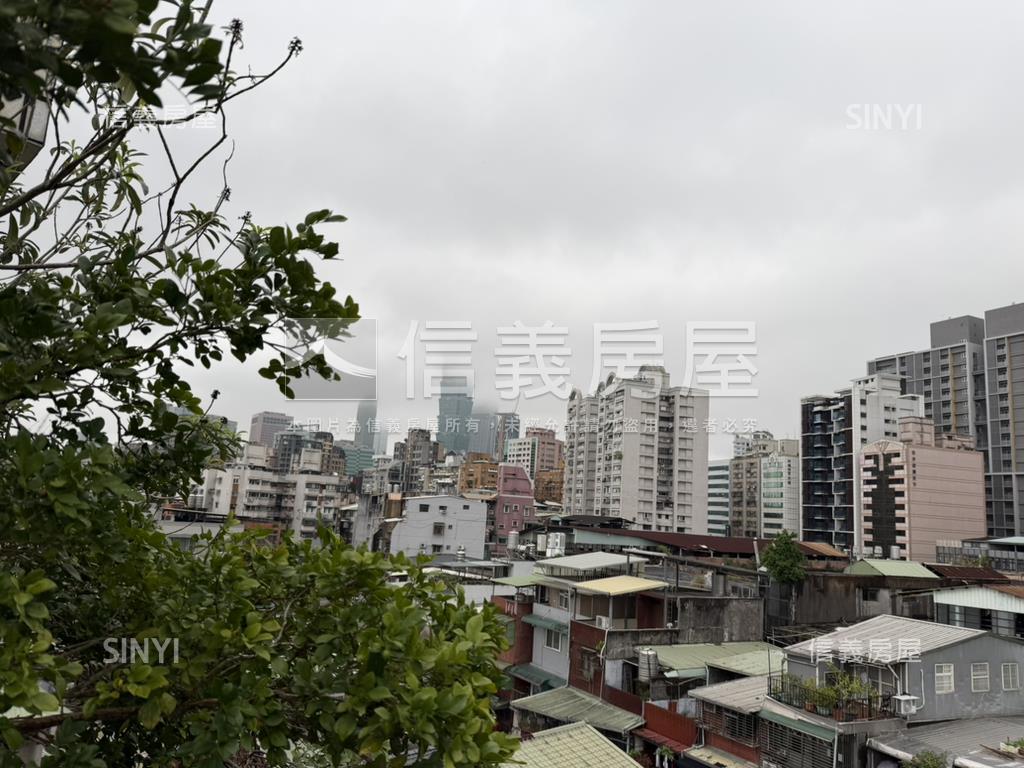 大安捷運景觀獨棟花園頂加房屋室內格局與周邊環境