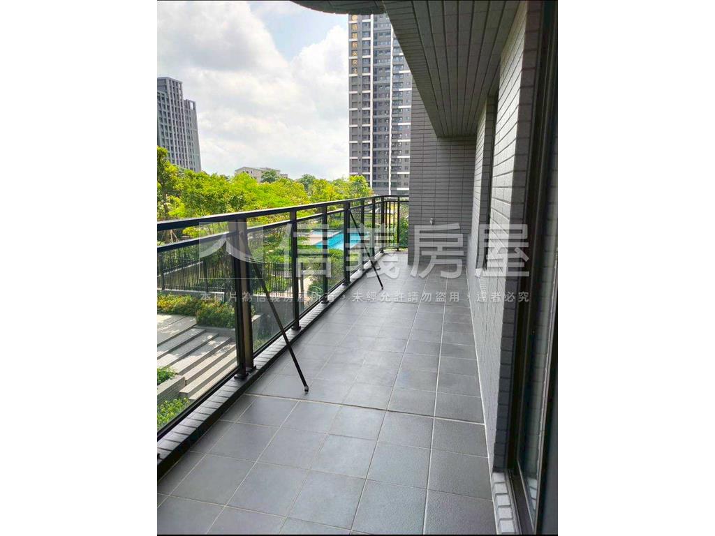 富宇哈佛苑中庭邊間美三房房屋室內格局與周邊環境