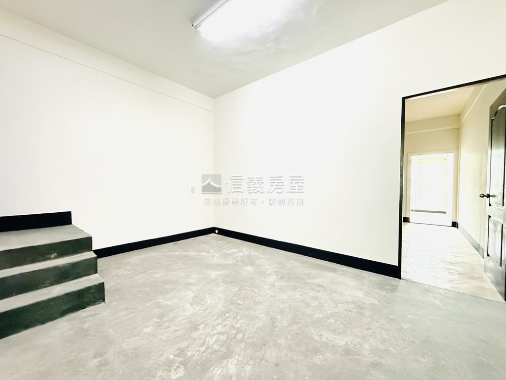 正忠明路商用美透店房屋室內格局與周邊環境