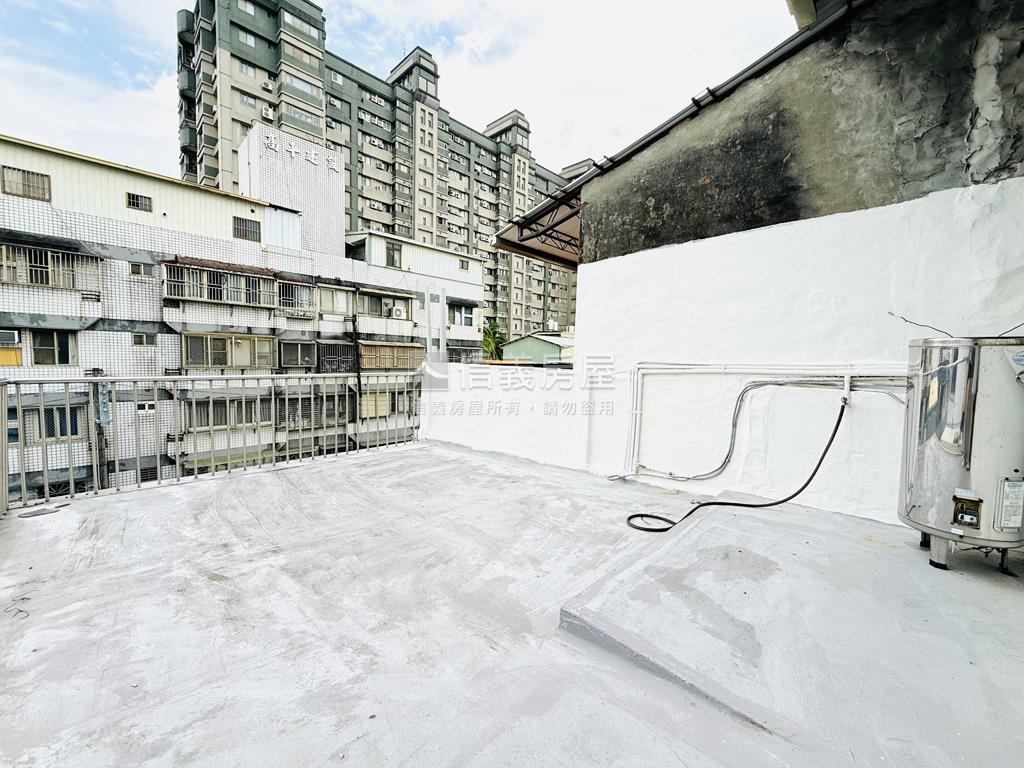 正忠明路商用美透店房屋室內格局與周邊環境