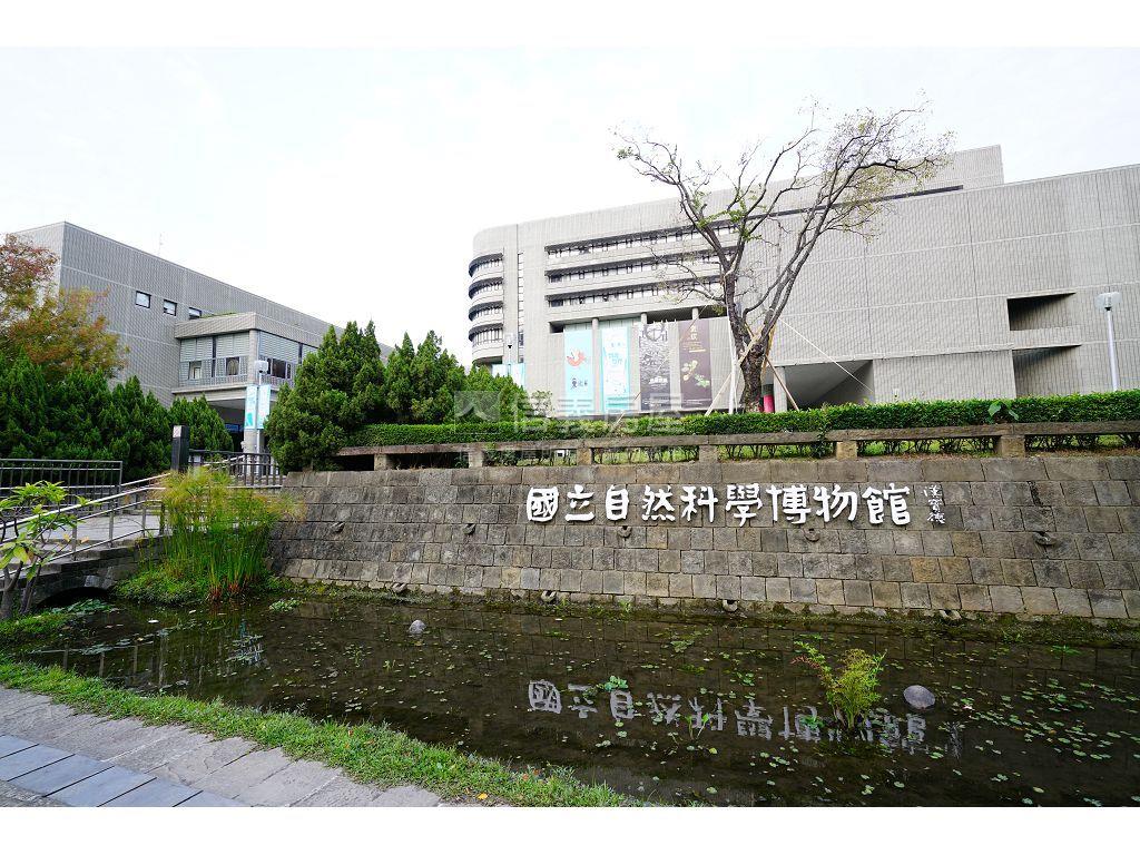 正忠明路商用美透店房屋室內格局與周邊環境