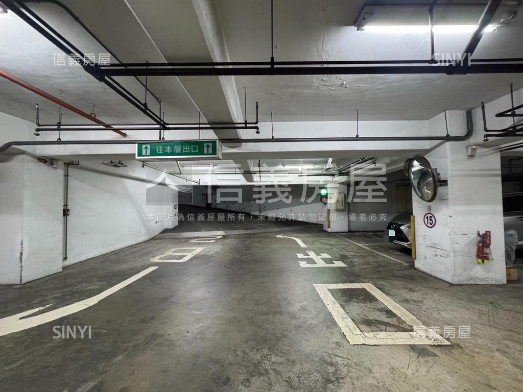 雙坡平車位可單買房屋室內格局與周邊環境