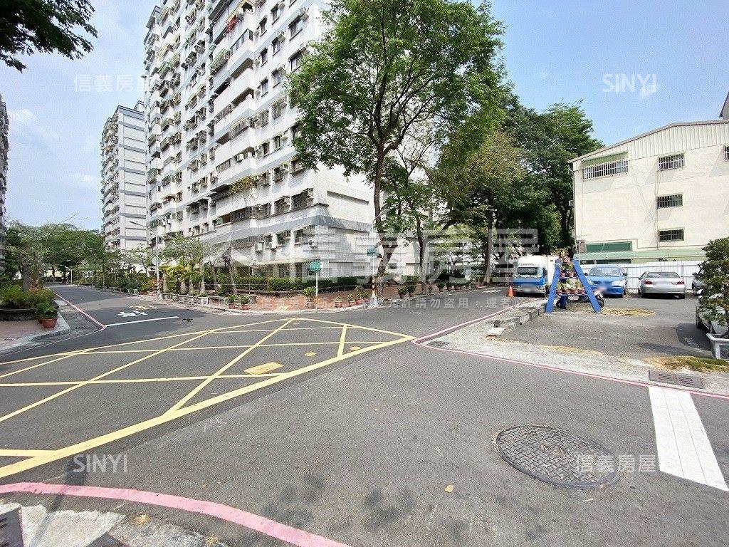近中山醫學院面公園角窗地房屋室內格局與周邊環境