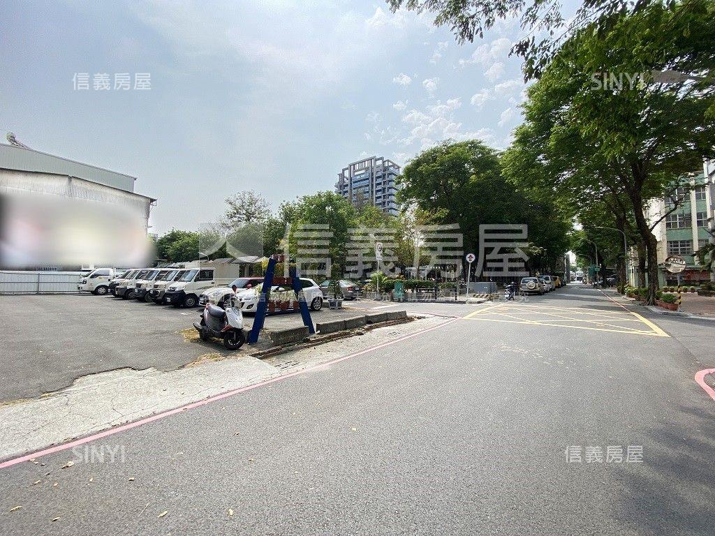 近中山醫學院面公園角窗地房屋室內格局與周邊環境