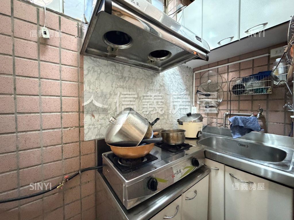 工學商圈◆附裝潢優美住店房屋室內格局與周邊環境