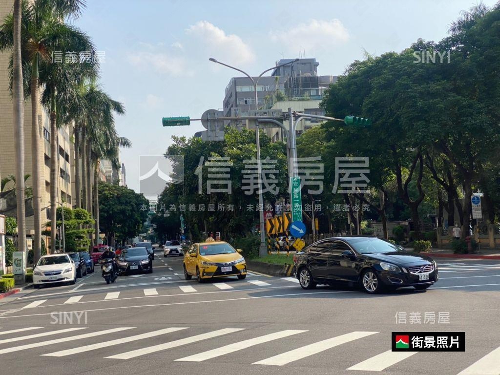 仁愛國小旁三角金店面房屋室內格局與周邊環境