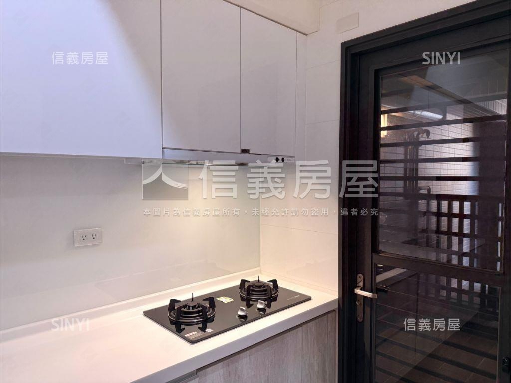 夯二月埕全新首購低總三房房屋室內格局與周邊環境
