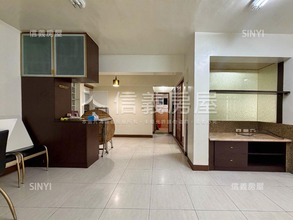 公園旁清淨美寓一樓房屋室內格局與周邊環境