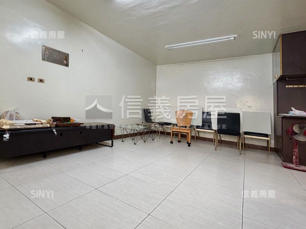 公園旁清淨美寓一樓房屋室內格局與周邊環境