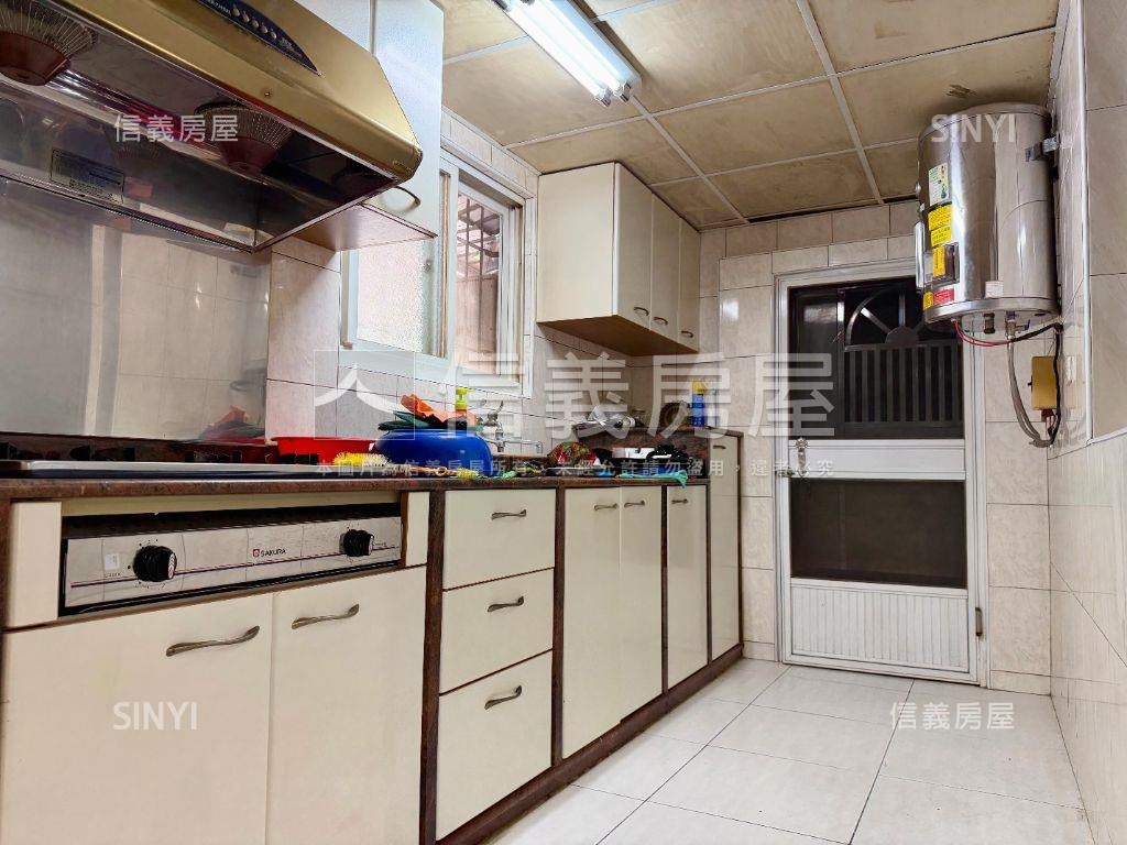 公園旁清淨美寓一樓房屋室內格局與周邊環境