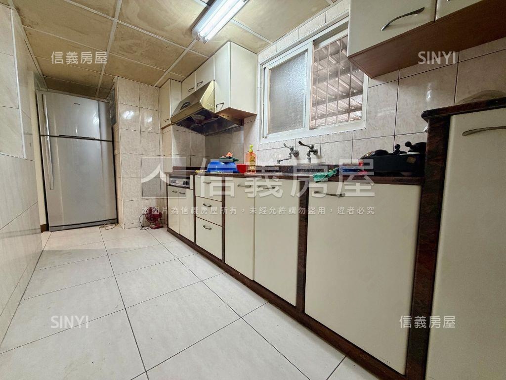 公園旁清淨美寓一樓房屋室內格局與周邊環境