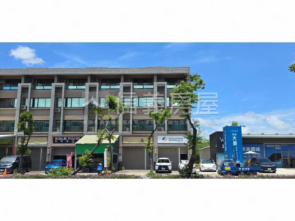台南高鐵首富集市鑽店住２房屋室內格局與周邊環境