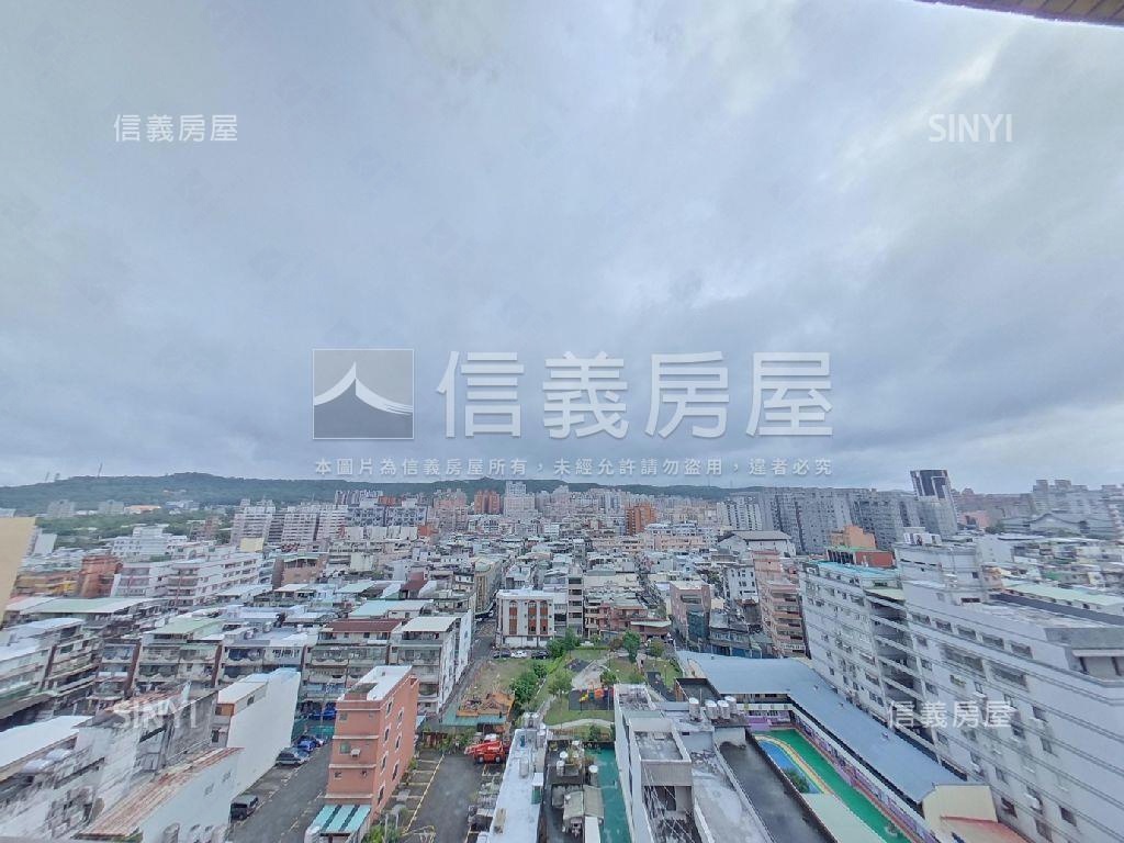 春日路遠眺山景大空間車位房屋室內格局與周邊環境
