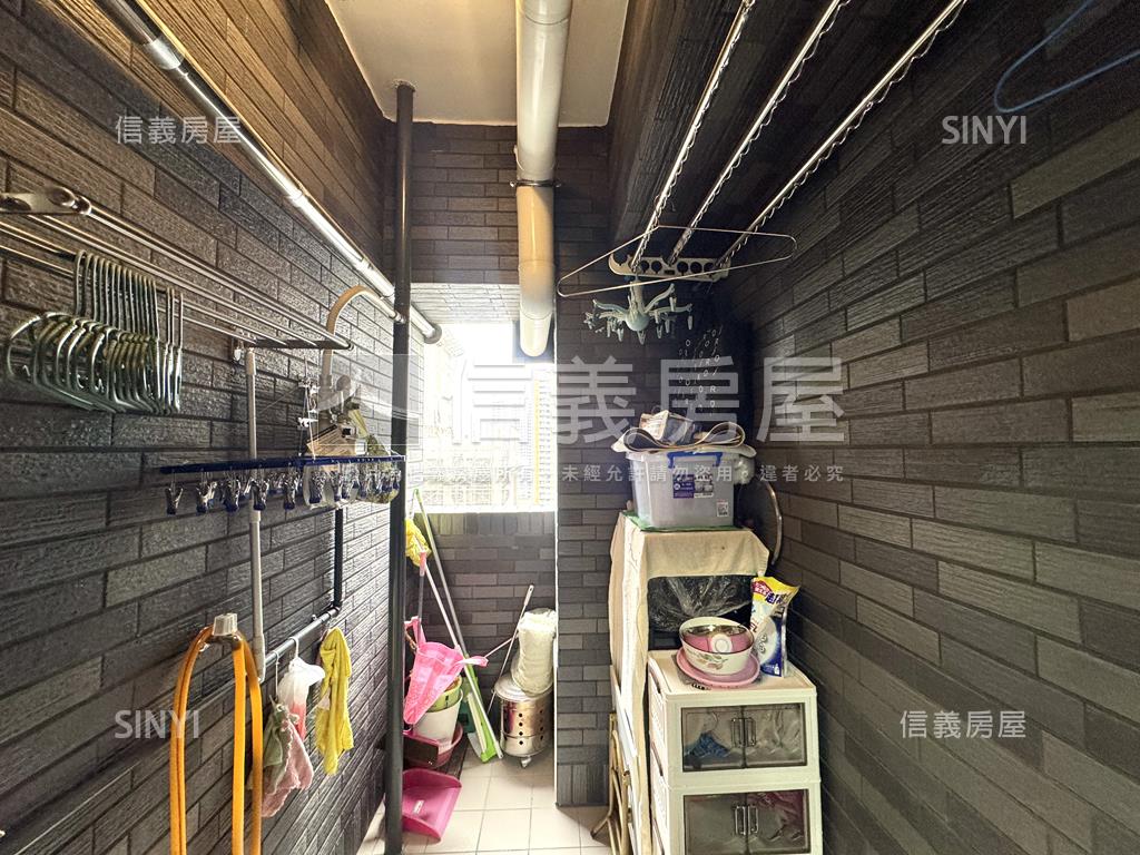 Ａ７典雅美裝２房車位房屋室內格局與周邊環境