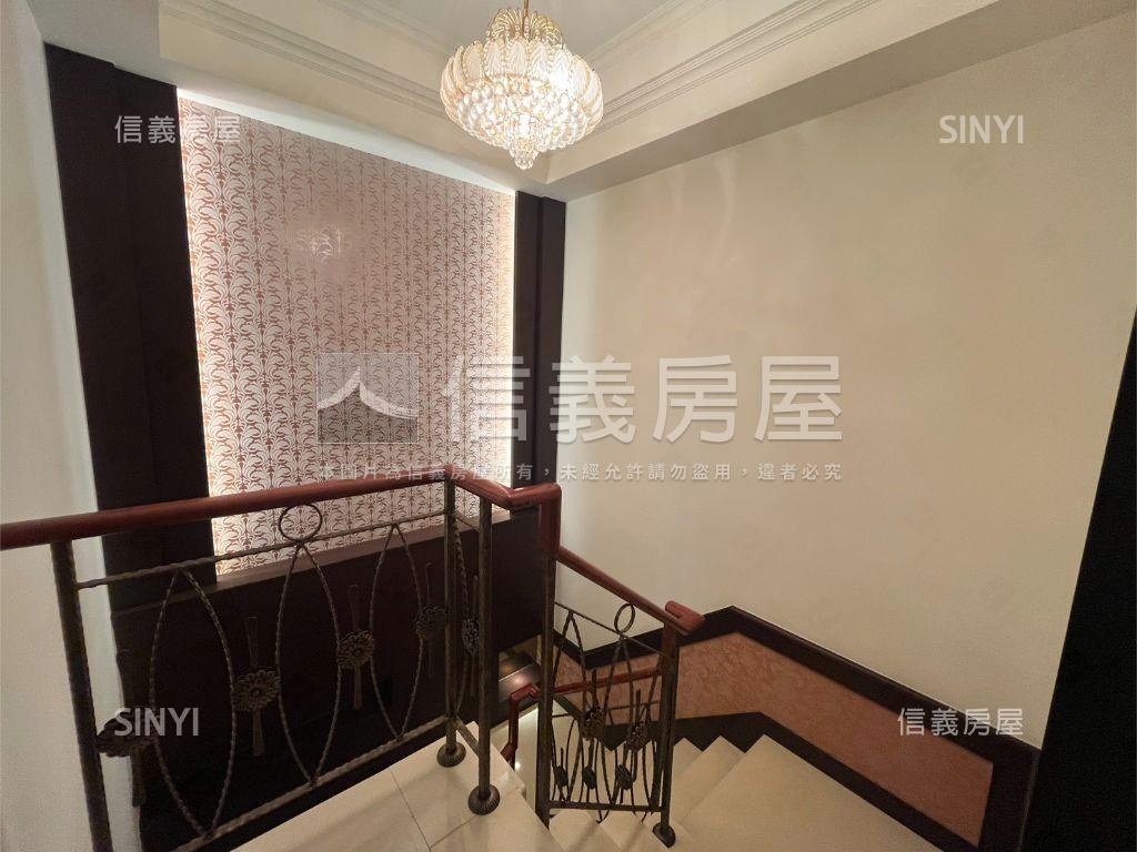 近信義國中小氣派別墅超讚房屋室內格局與周邊環境