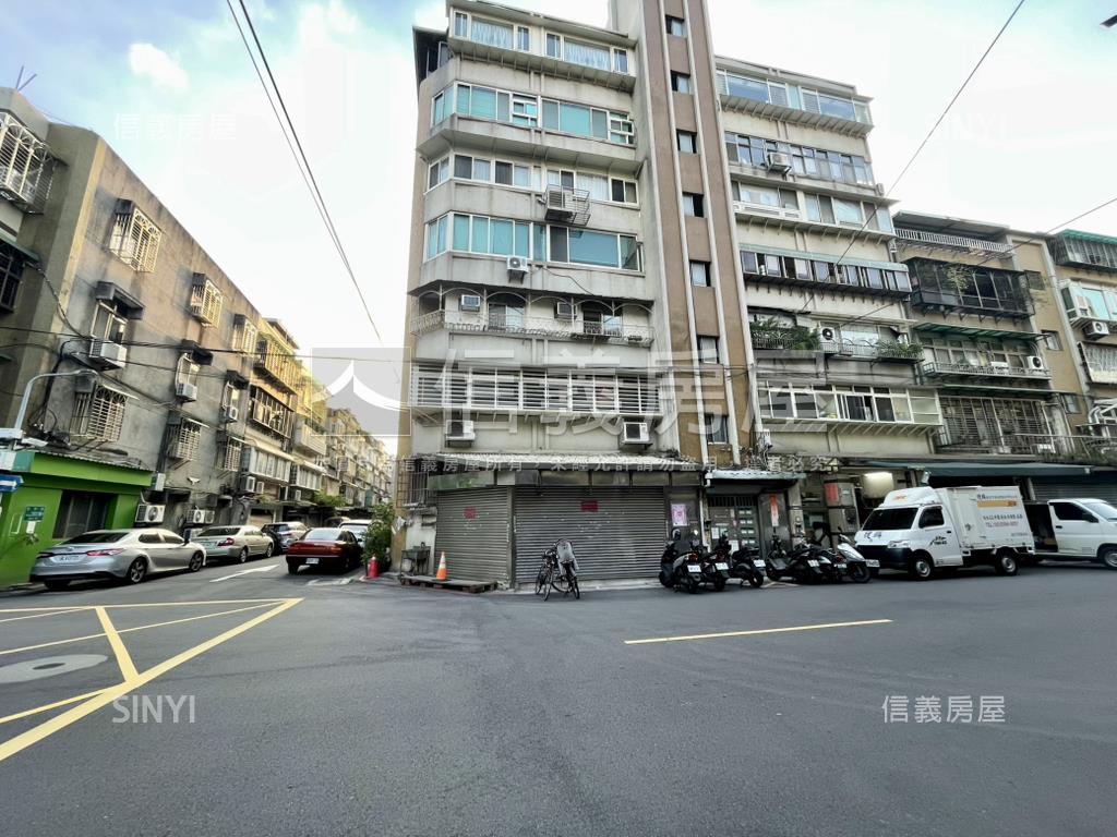 新喜公園邊間電梯大三房房屋室內格局與周邊環境