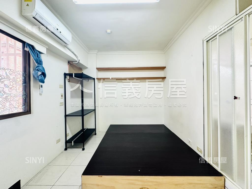 ｜近體育園區｜美三房車位房屋室內格局與周邊環境