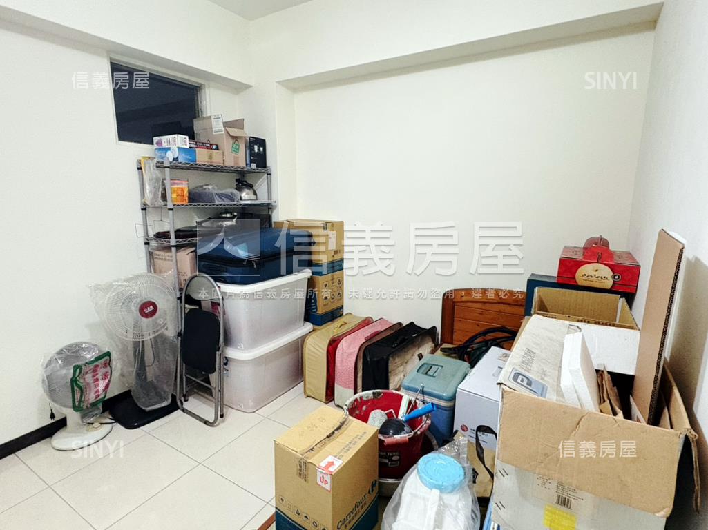 沙鹿震後美別墅屋況好棒房屋室內格局與周邊環境