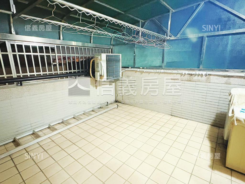 沙鹿震後美別墅屋況好棒房屋室內格局與周邊環境