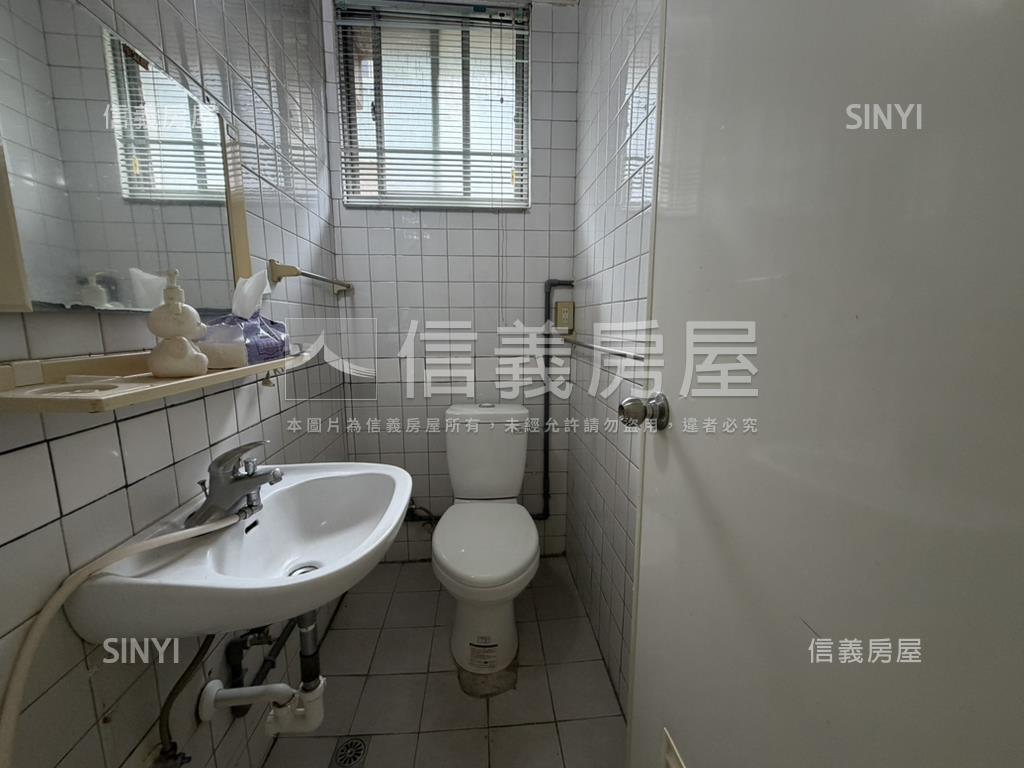 近捷運前後陽台明亮美美屋房屋室內格局與周邊環境