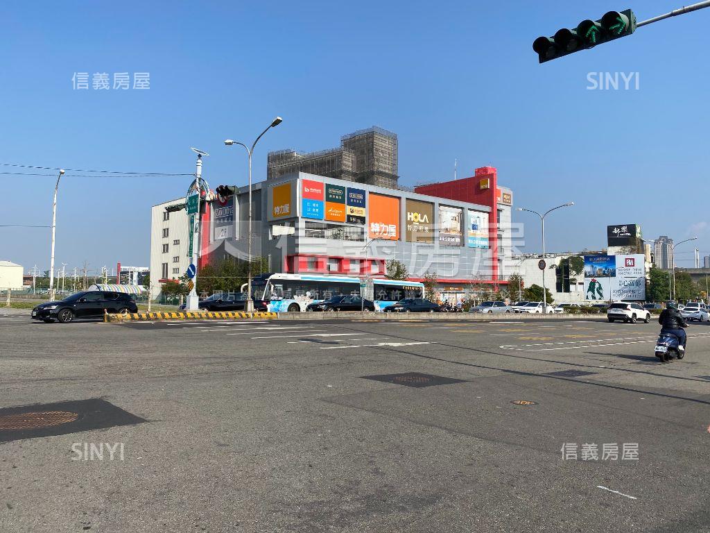 中科稀有朝南角間整棟透套房屋室內格局與周邊環境