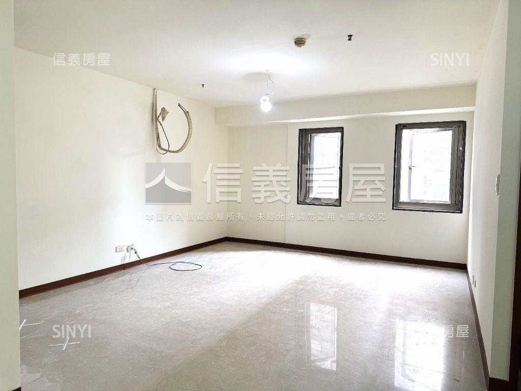 遠見名門稀有三房＋車位房屋室內格局與周邊環境