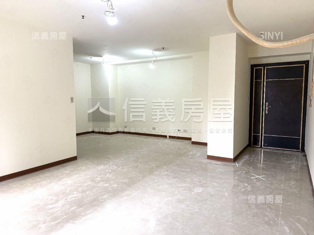 遠見名門稀有三房＋車位房屋室內格局與周邊環境