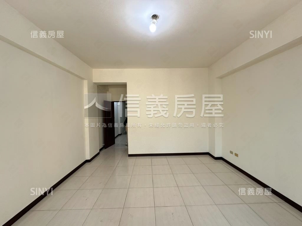 自由黃昏市場金透店房屋室內格局與周邊環境