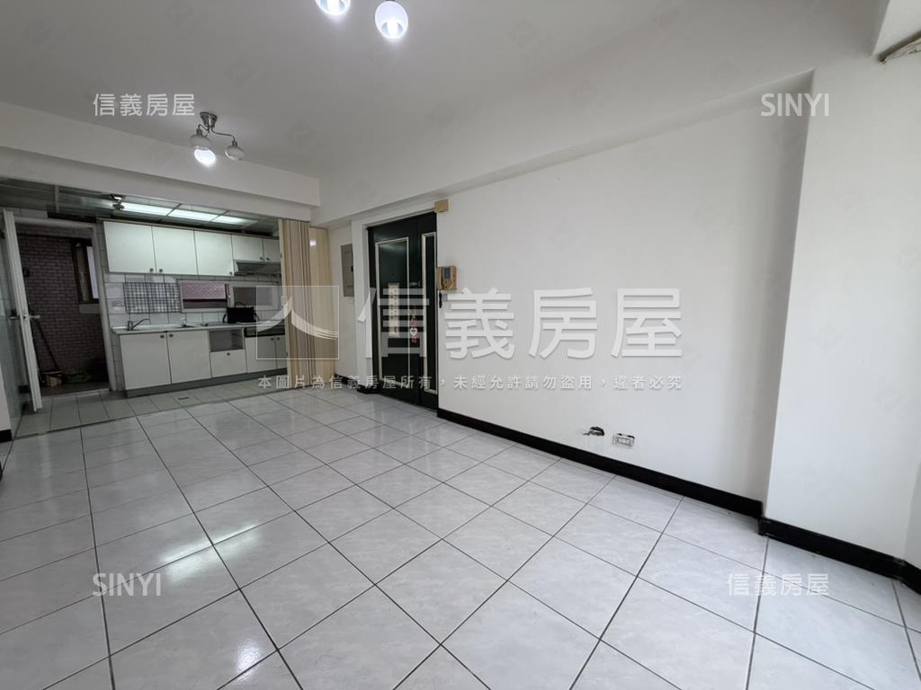 龍安小資必看優選兩房車位房屋室內格局與周邊環境