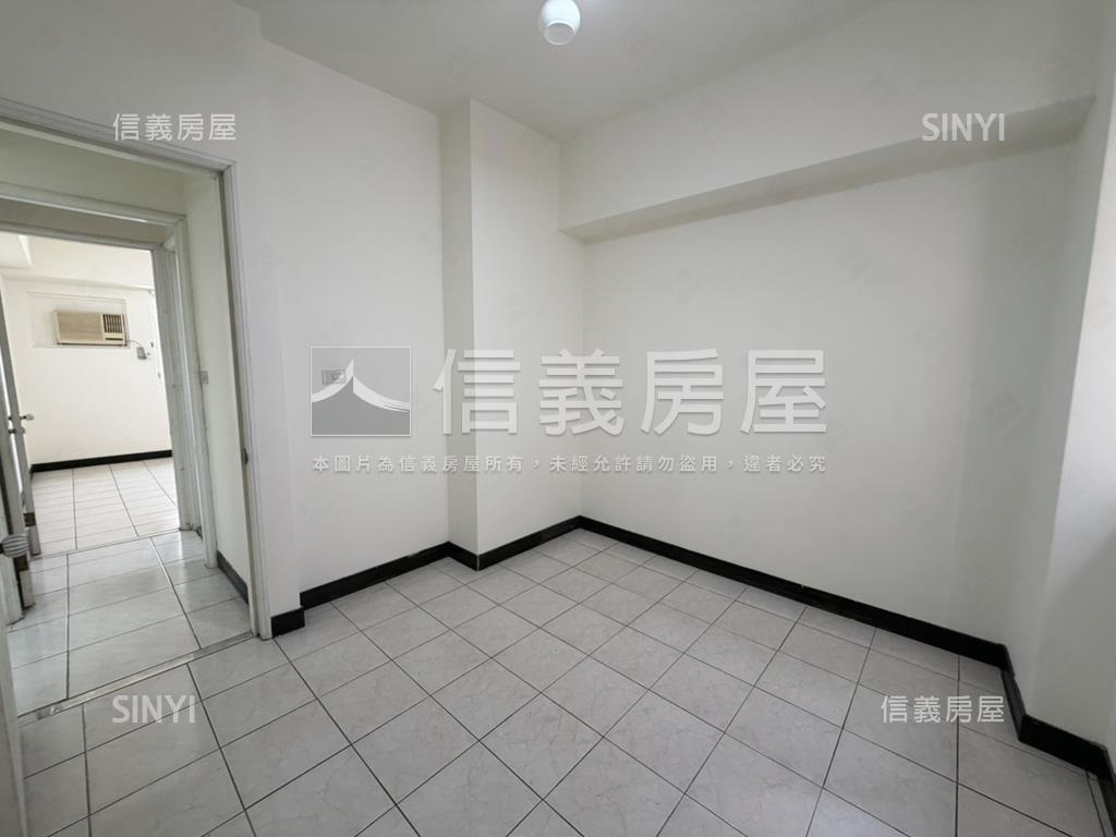 龍安小資必看優選兩房車位房屋室內格局與周邊環境