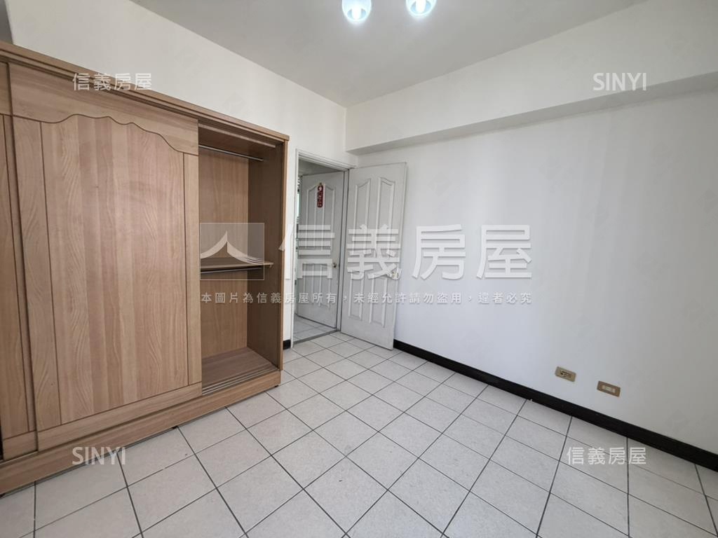 龍安小資必看優選兩房車位房屋室內格局與周邊環境