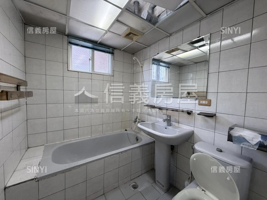 龍安小資必看優選兩房車位房屋室內格局與周邊環境