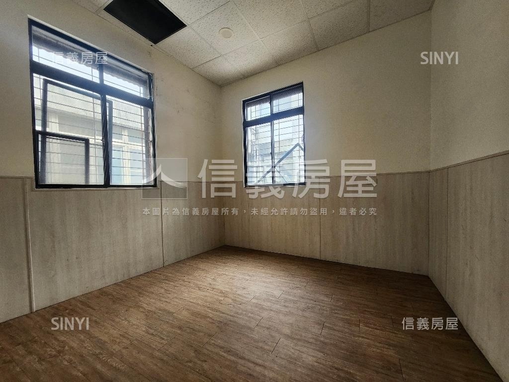 安平路大面寬黃金店面房屋室內格局與周邊環境