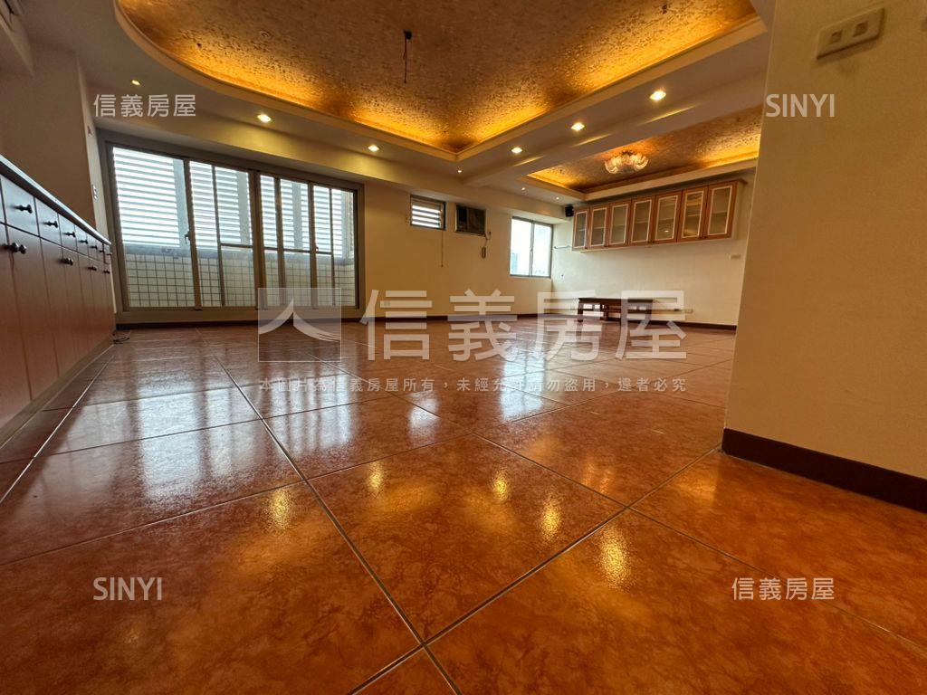 高樓層視野面河畔三房平車房屋室內格局與周邊環境