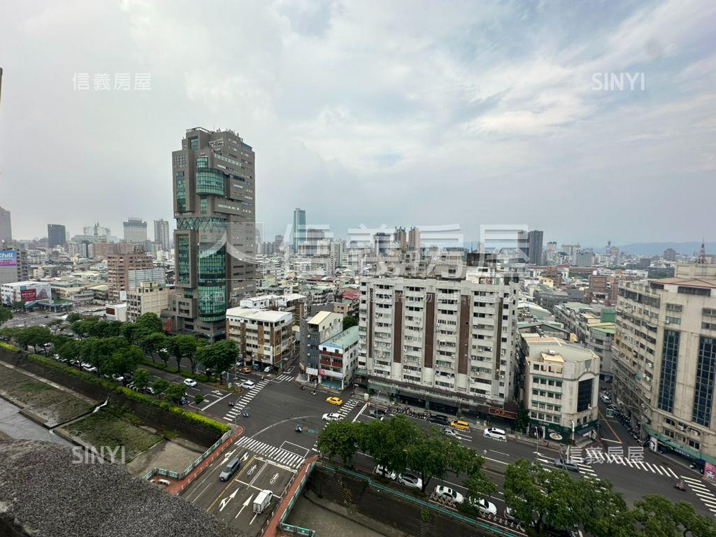 高樓層視野面河畔三房平車房屋室內格局與周邊環境