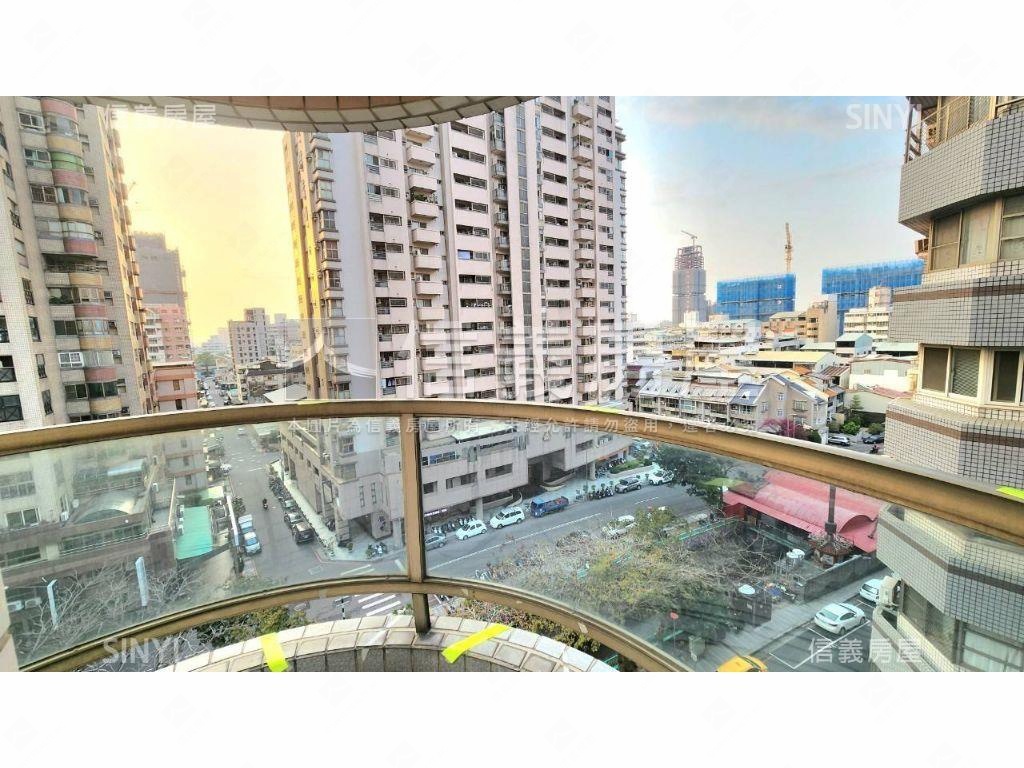 梅川畢卡索河景邊間雙陽台房屋室內格局與周邊環境