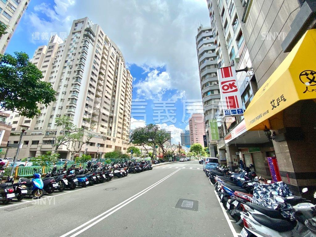 梅川畢卡索河景邊間雙陽台房屋室內格局與周邊環境