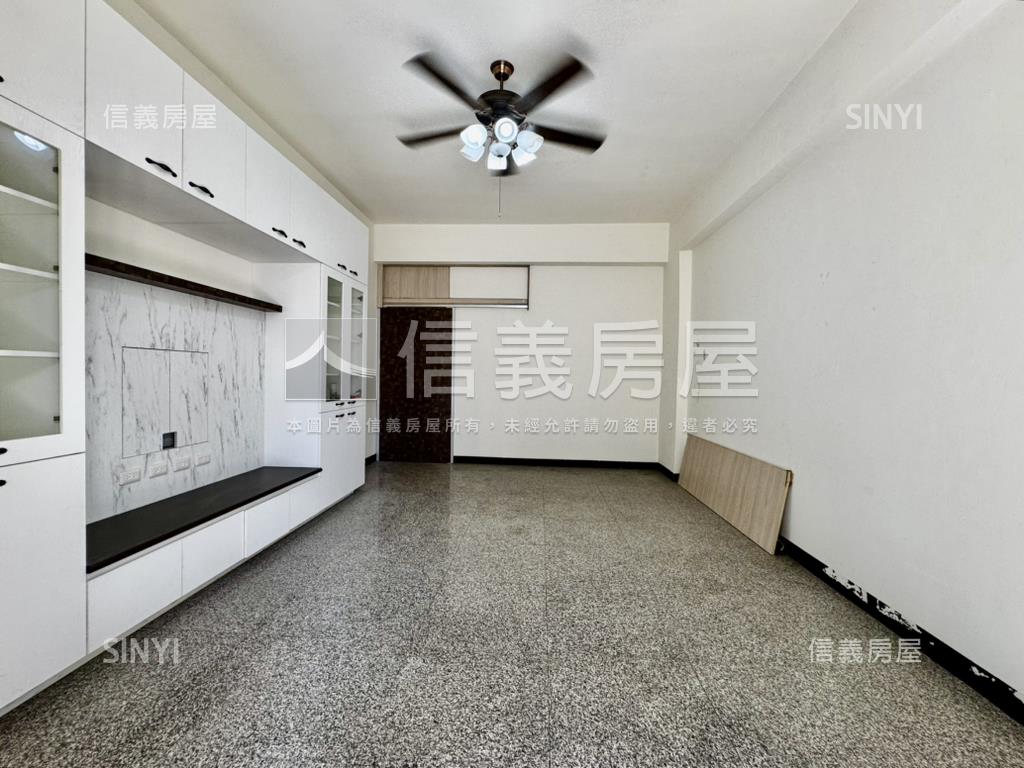 鹽行前進南科美透天房屋室內格局與周邊環境