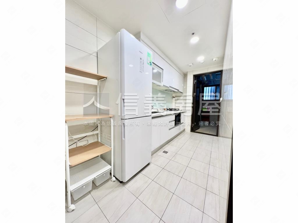 上河園・四房雙平面車位房屋室內格局與周邊環境